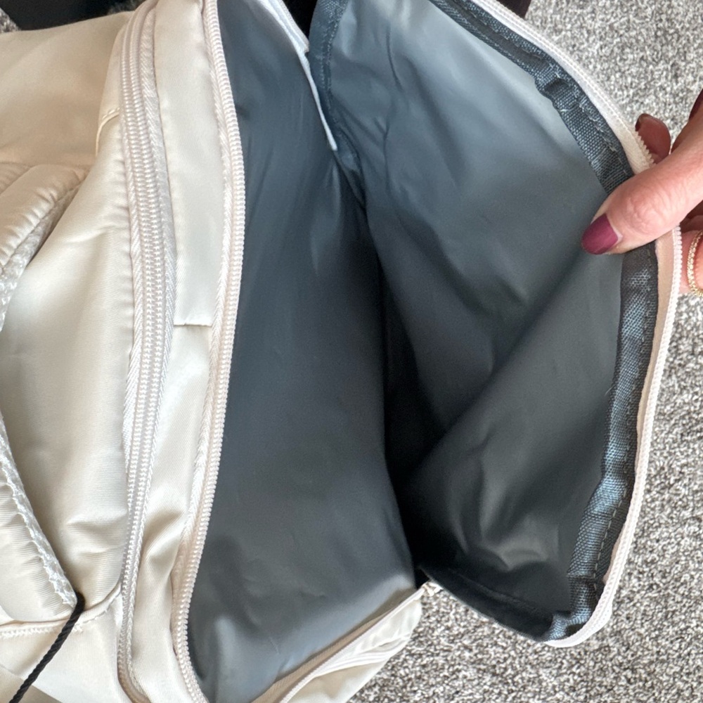 Cream Backpack Carry On NWT - Picture 4 of 10